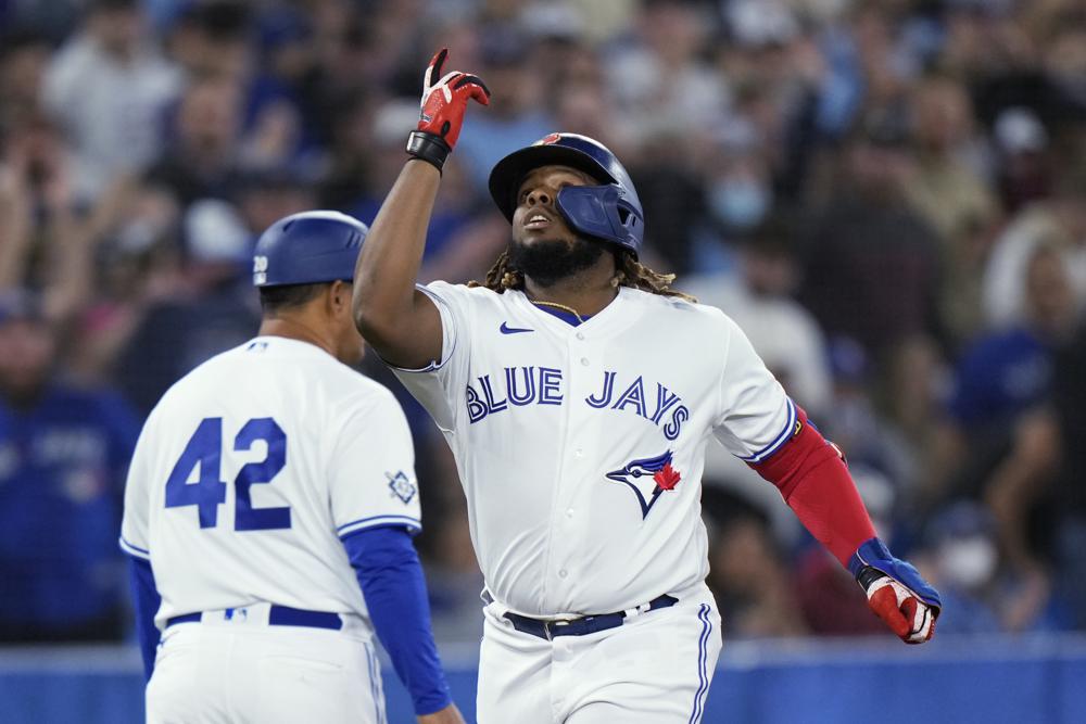 Vladimir Guerrero Jr. sacude su quinto jonrón de la temporada 2022