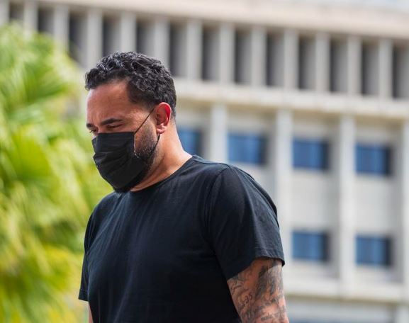 Juez reitera decisión de mantener a Raphy Pina en prisión mientras apela veredicto