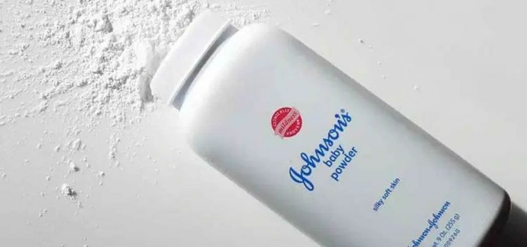 Suspenden en todo el mundo venta de polvos de talco Johnson & Johnson