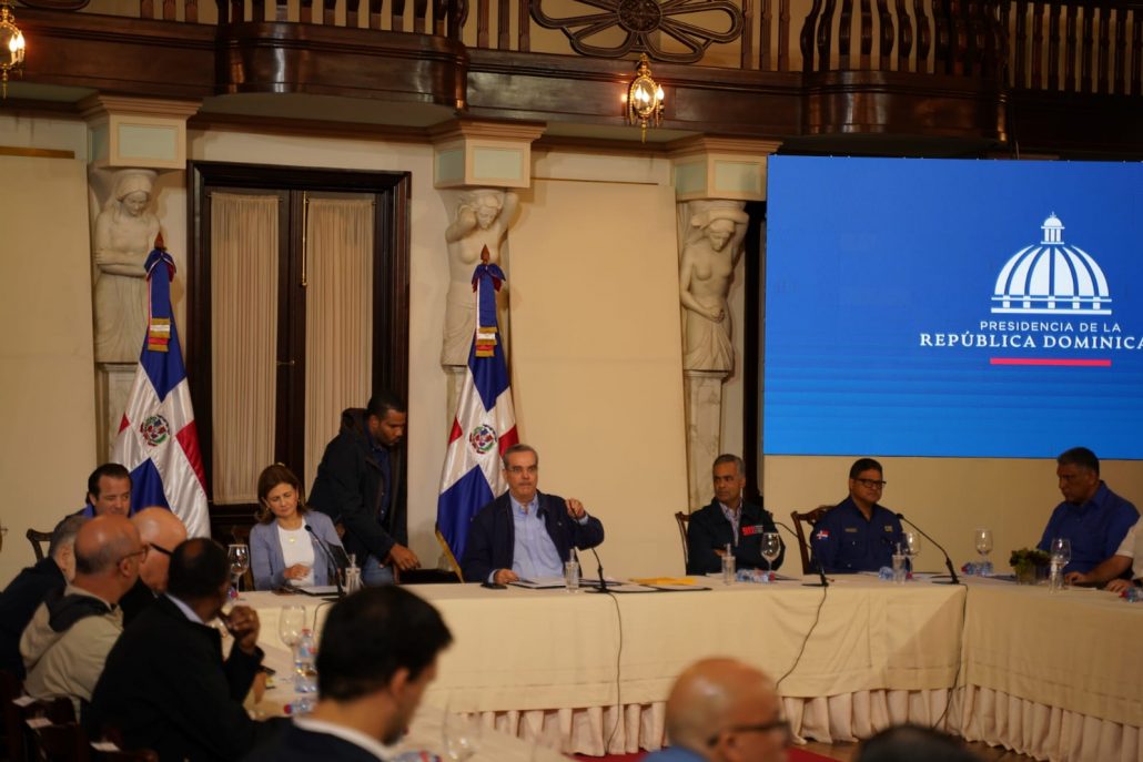Gobierno instalará dos centros para atender necesidades causadas por Fiona