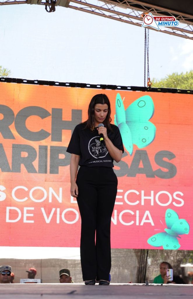 Cientos marchan para exigir compromiso real en la erradicación de la violencia contra las mujeres - Noticias de hoy en República Dominicana | De Último Minuto