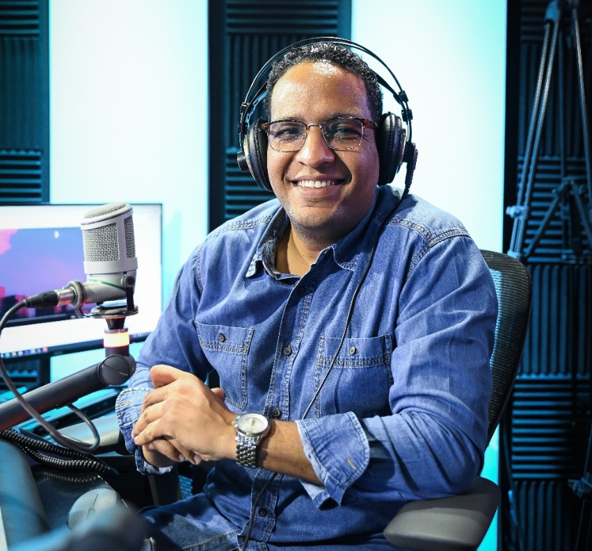 Si Carolina Mejía decide no aspirar a alcaldía es malo y si va, es peor; dice periodista - Noticias de hoy en República Dominicana | De Último Minuto