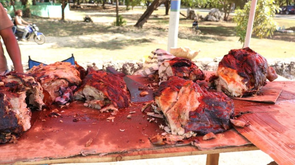 Vendedores de cerdo aseguran esta es “la peor Navidad” que han tenido - Noticias de hoy en República Dominicana | De Último Minuto