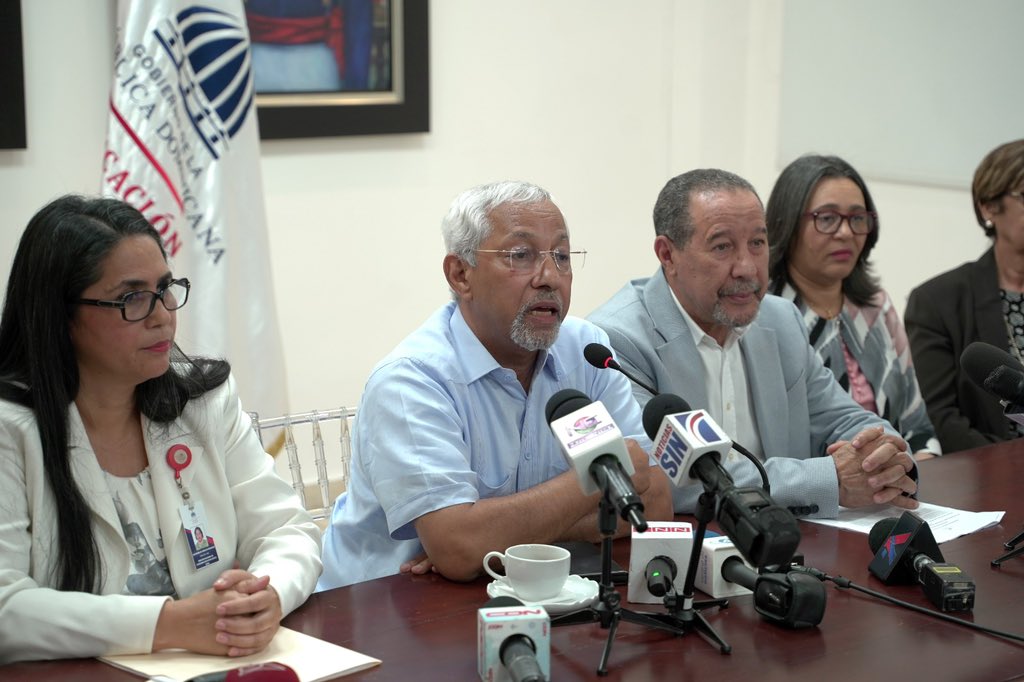 Minerd invitara a diferentes sectores para consensuar plan que mejore calidad de la educación