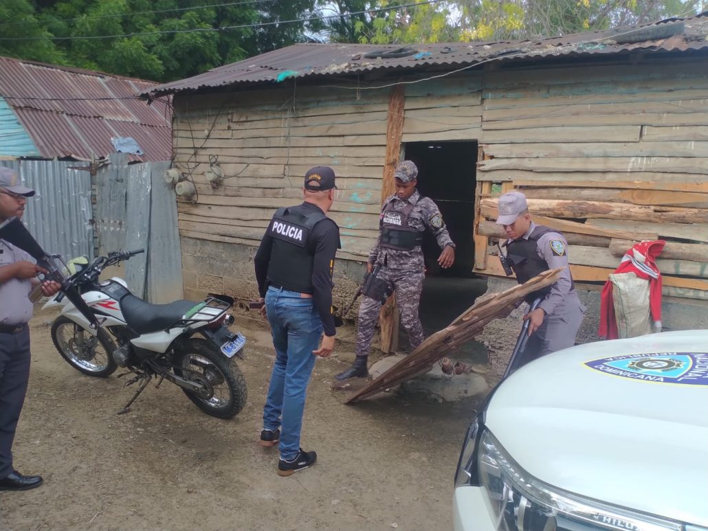 Ocupan presunta cocaína y marihuana en punto desmantelado en Esperanza