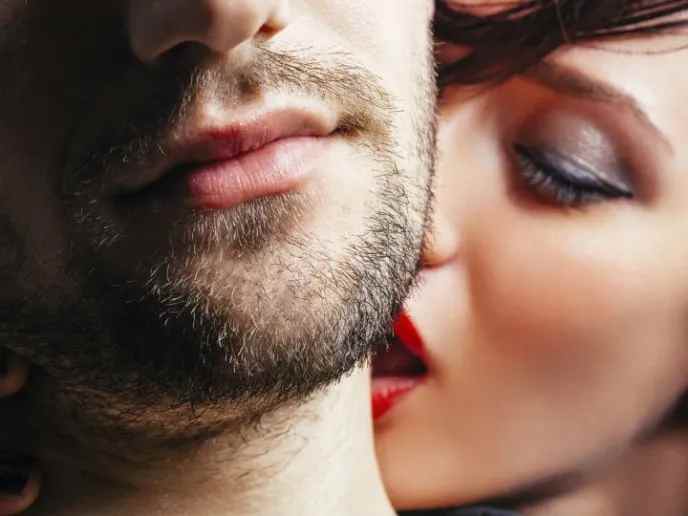Beneficios del sexo oral anal en los hombres