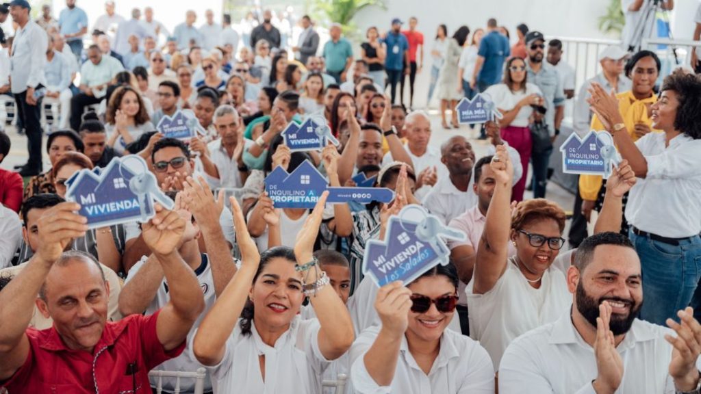 Gobierno entrega 64 nuevos apartamentos en Los Salados, Santiago - Noticias de hoy en República Dominicana | De Último Minuto