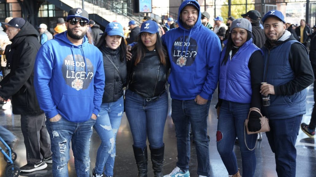 Fotos: Así disfruta la fanaticada de Licey y Águilas el segundo partido en el Citi Field - Noticias de hoy en República Dominicana | De Último Minuto