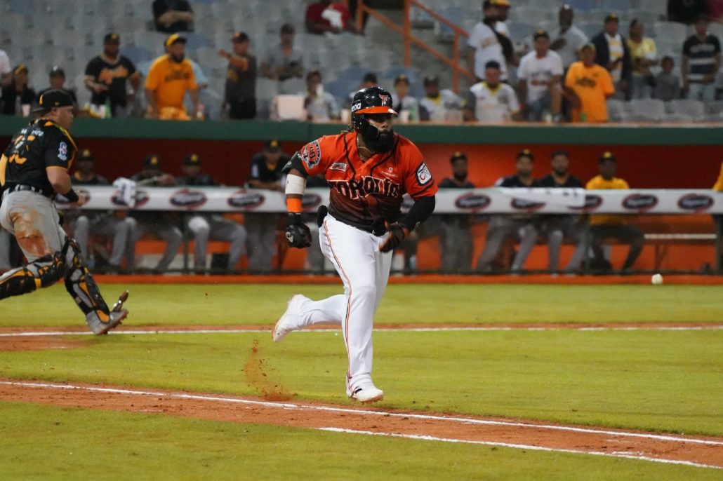 Toros del Este derrotan a las Águilas Cibaeñas 7-2 - Noticias de hoy en República Dominicana | De Último Minuto