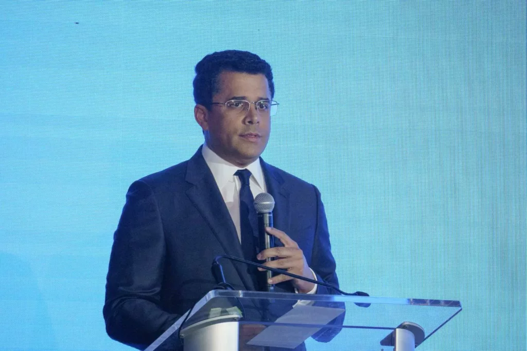 Ministro de Turismo informa en el mes de noviembre RD recibió 9,105,043 viajeros