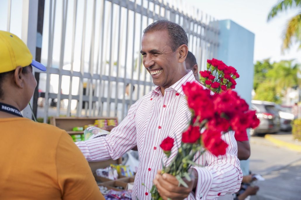 Domingo Contreras se propone conquistar la capital con un plan para solucionar el drenaje pluvial