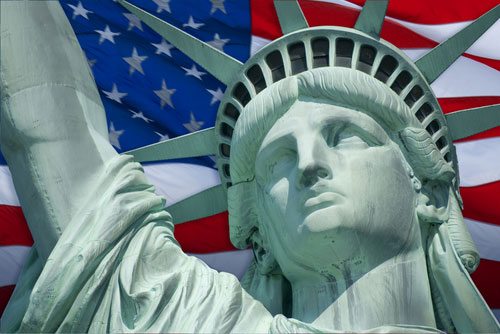 El PIB de EEUU crecerá US$7 billones en 10 años por la inmigración, prevé el Congreso