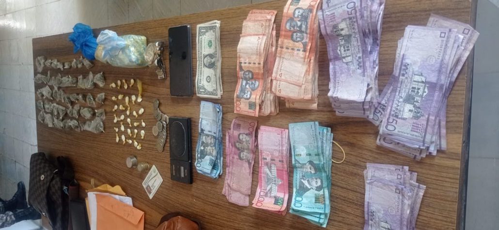 Apresan un hombres por posesión de drogas en Jimaní