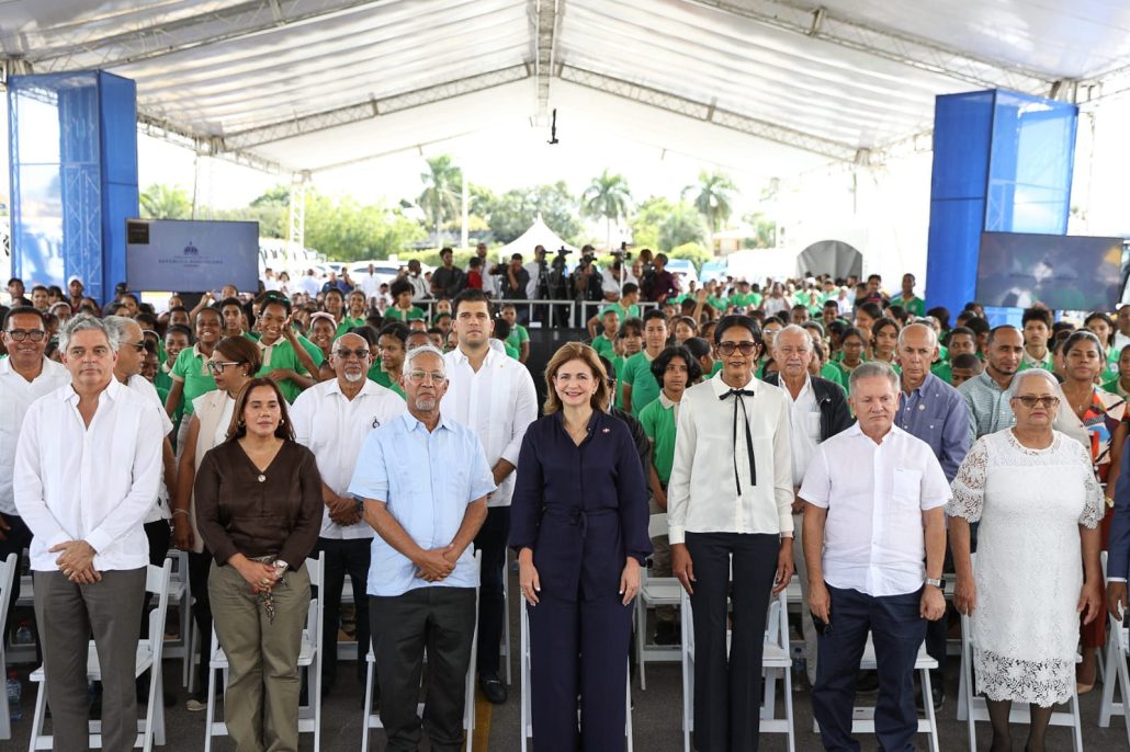 Vicepresidenta deja en funcionamiento TRAE en La Altagracia para beneficiar a más de 65 mil estudiantes