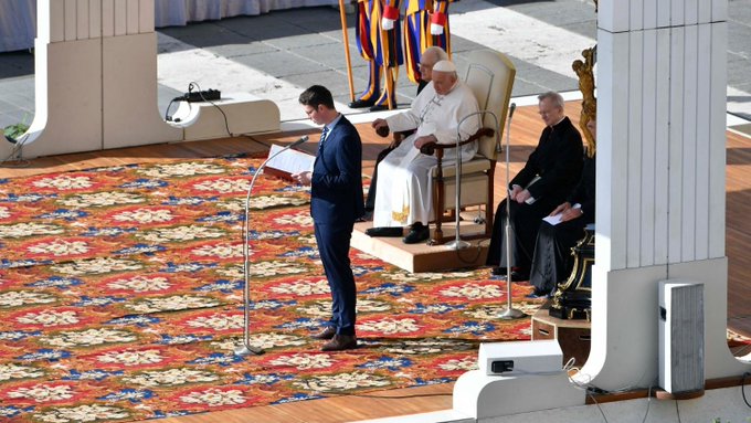 El papa no leyó la catequesis de la audiencia general:
