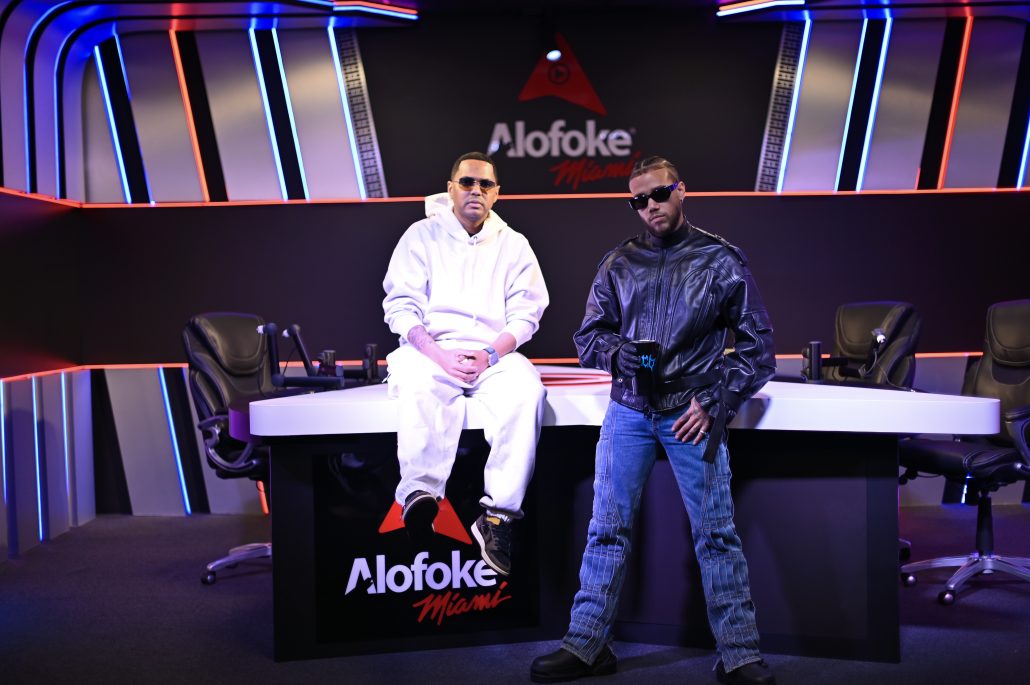 Jhayco confiesa que Mia Khalifa lo llevó a ser un 