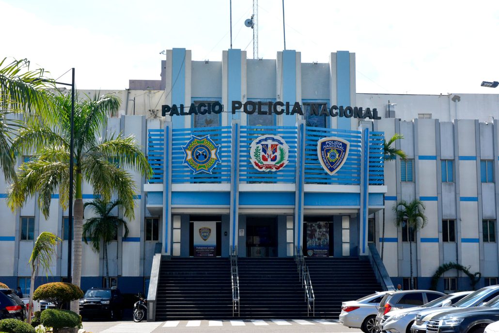 Policía