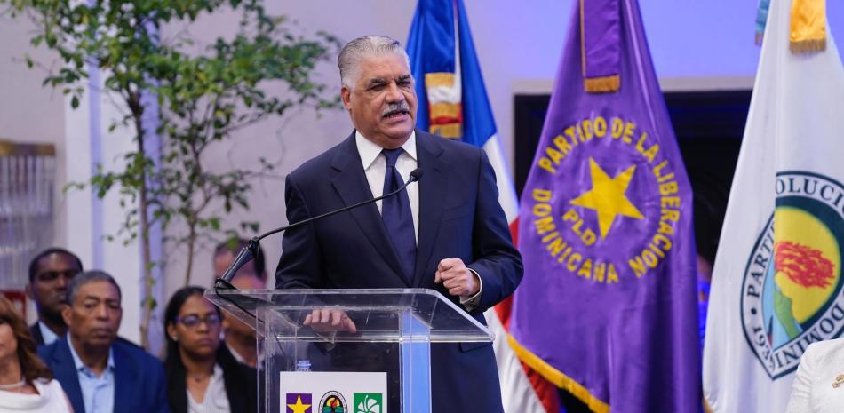 Miguel Vargas Maldonado denuncia atropellos y violaciones a la democracia por parte del gobierno de Luis Abinader