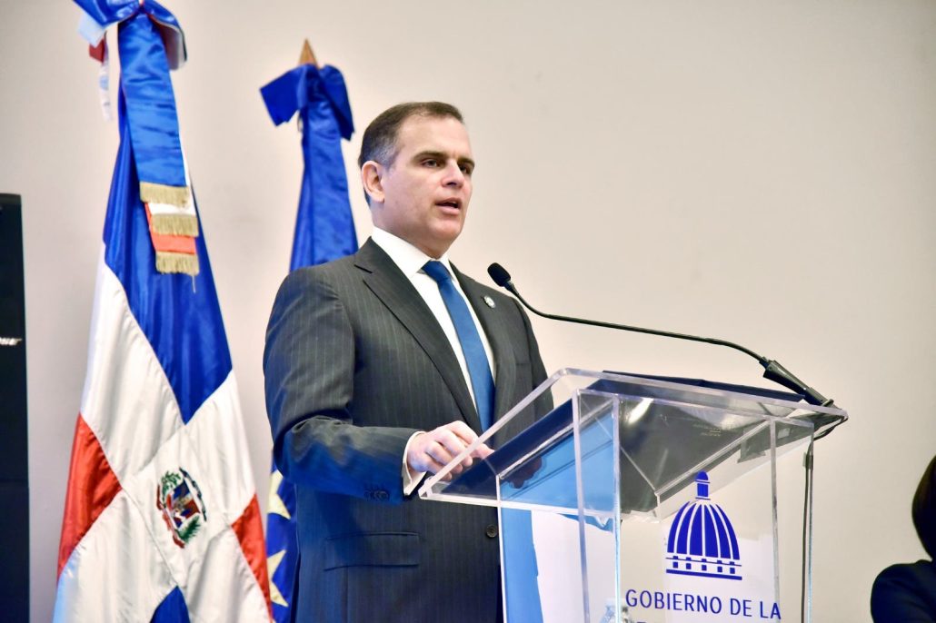 Gobierno reduce el déficit fiscal en RD 17,632.4 millones