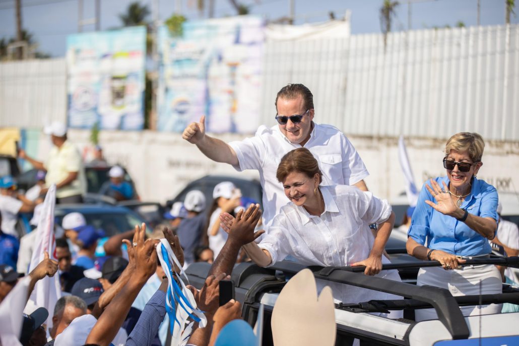 Raquel Peña y Paliza lideran cierre de campaña del PRM en Puerto Plata con ambiente festivo