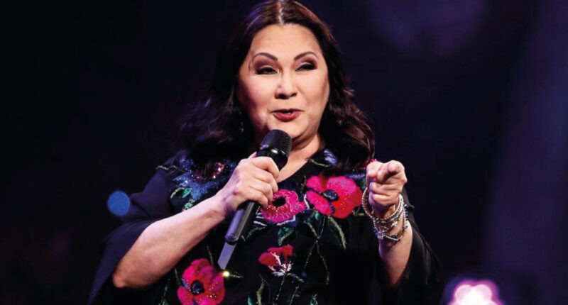 Ana Gabriel desmiente rumores sobre supuesto matrimonio con Ana María Polo