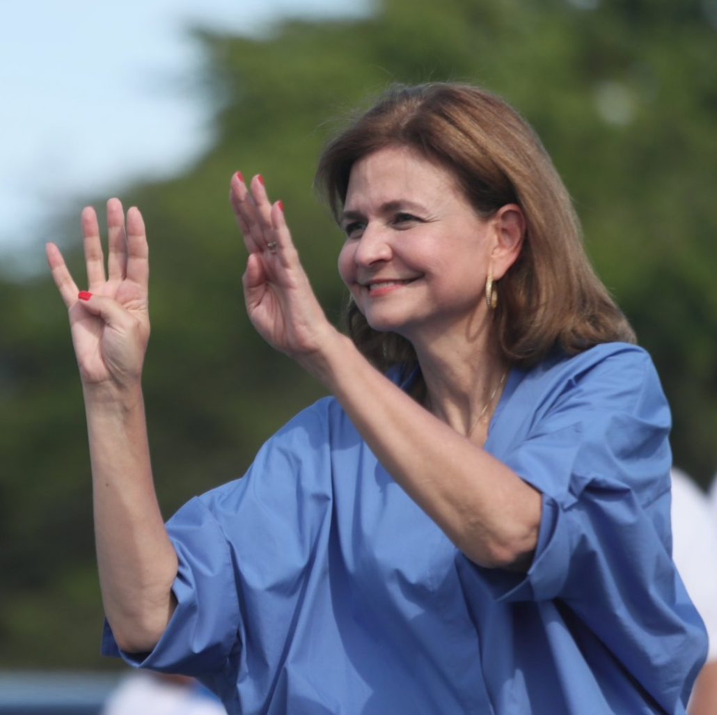 Vicepresidenta dice confía elecciones del domingo serán “una fiesta de la democracia”
