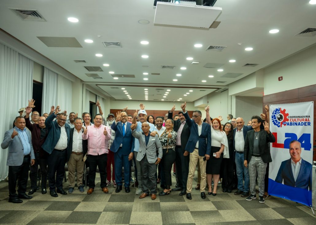 Coordinadora Cultural con Abinader realiza dos actos masivos con humoristas y actores