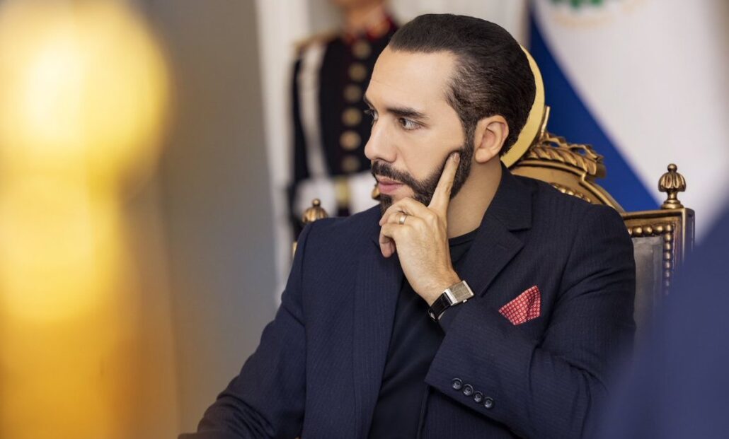 Bukele dice que la Fiscalía investiga 
