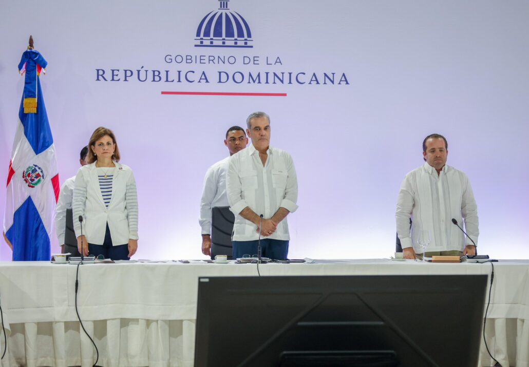 Presidente Abinader da inicio al Consejo de Gobierno en el Palacio Nacional