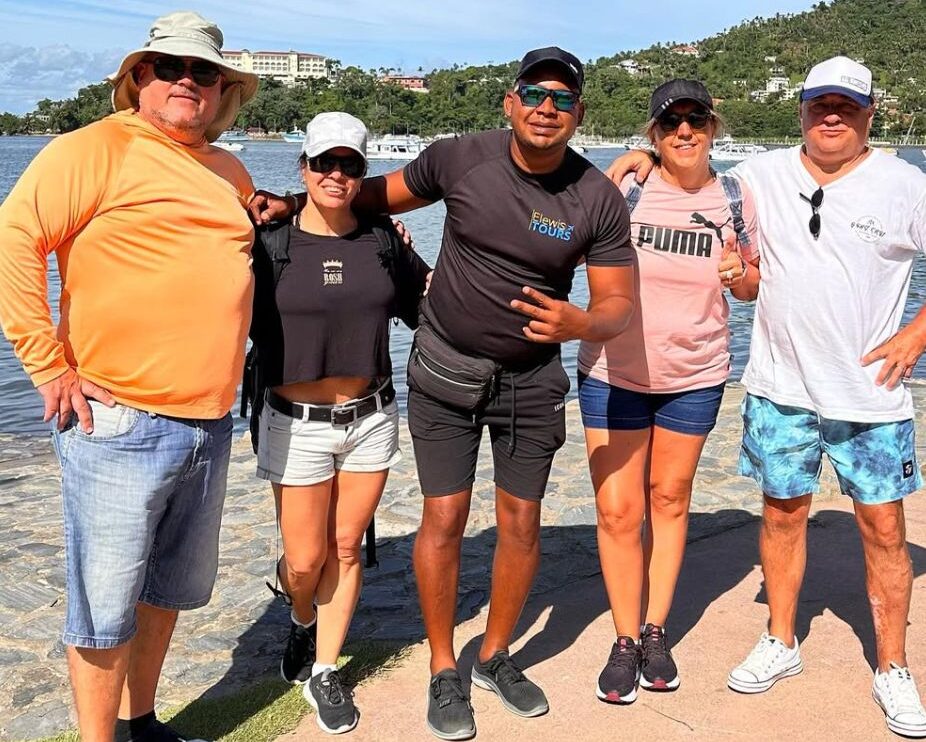 Elewis Tours inaugura la temporada de avistamiento de ballenas jorobadas en Samaná - Noticias de hoy en República Dominicana | De Último Minuto