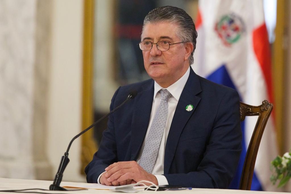 Yeni Berenice designa a Roberto Santana como nuevo titular de Servicios Penitenciarios y Correccionales