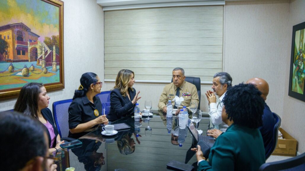 Migración, Supérate y UNICEF plantean crear programa de asistencia a dominicanos repatriados