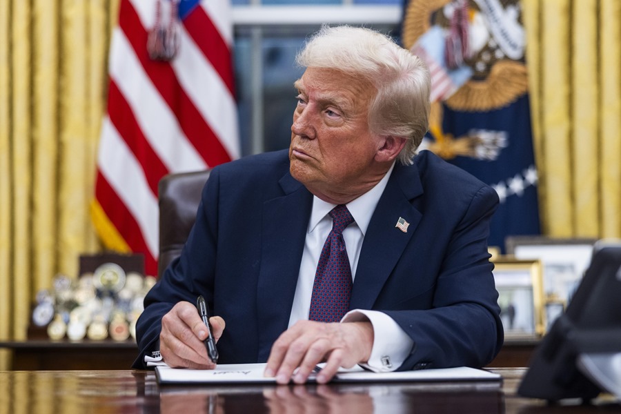 Trump firma una orden para reducir el coste de la fecundación in vitro y facilitar su uso