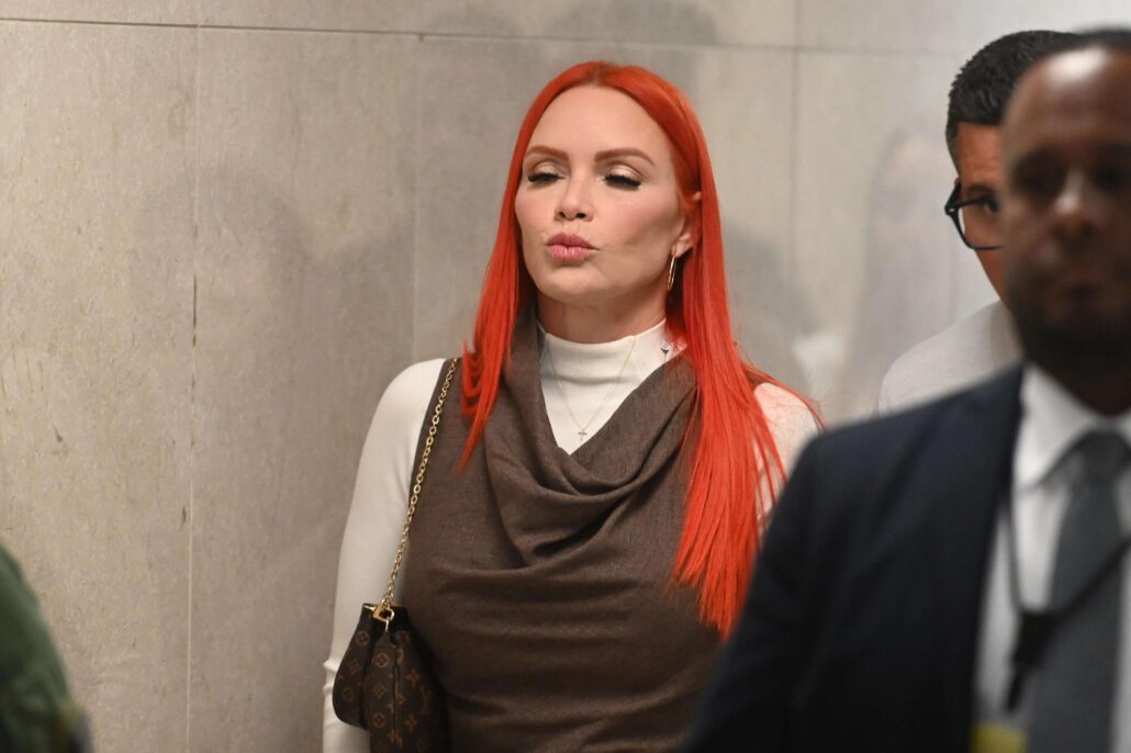 Exesposa de Daddy Yankee y su hermana piden al artista desestimar demanda por US$250 millones