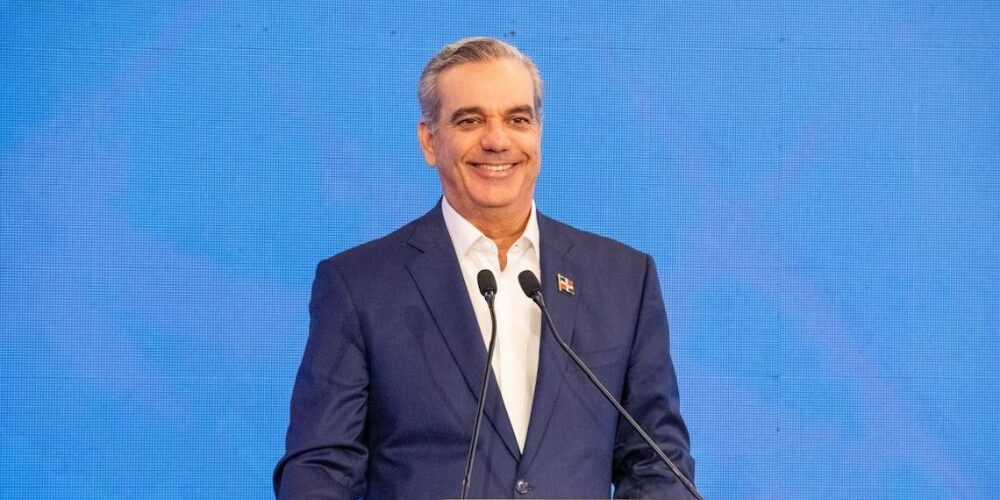 Mitofsky coloca a Luis Abinader como uno de los presidentes mejor valorados de toda América