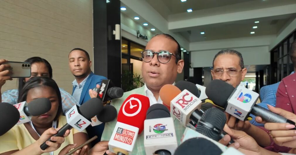 Aníbal Díaz a influencers: “La marcha en Friusa debe hacerse con prudencia sin jugar con la paz del país”