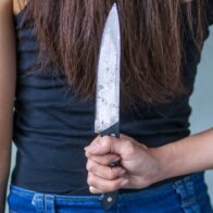 Arrestan tres hermanas por intentar apuñalar a su madre por apagar el WiFi - Noticias de hoy en República Dominicana | De Último Minuto