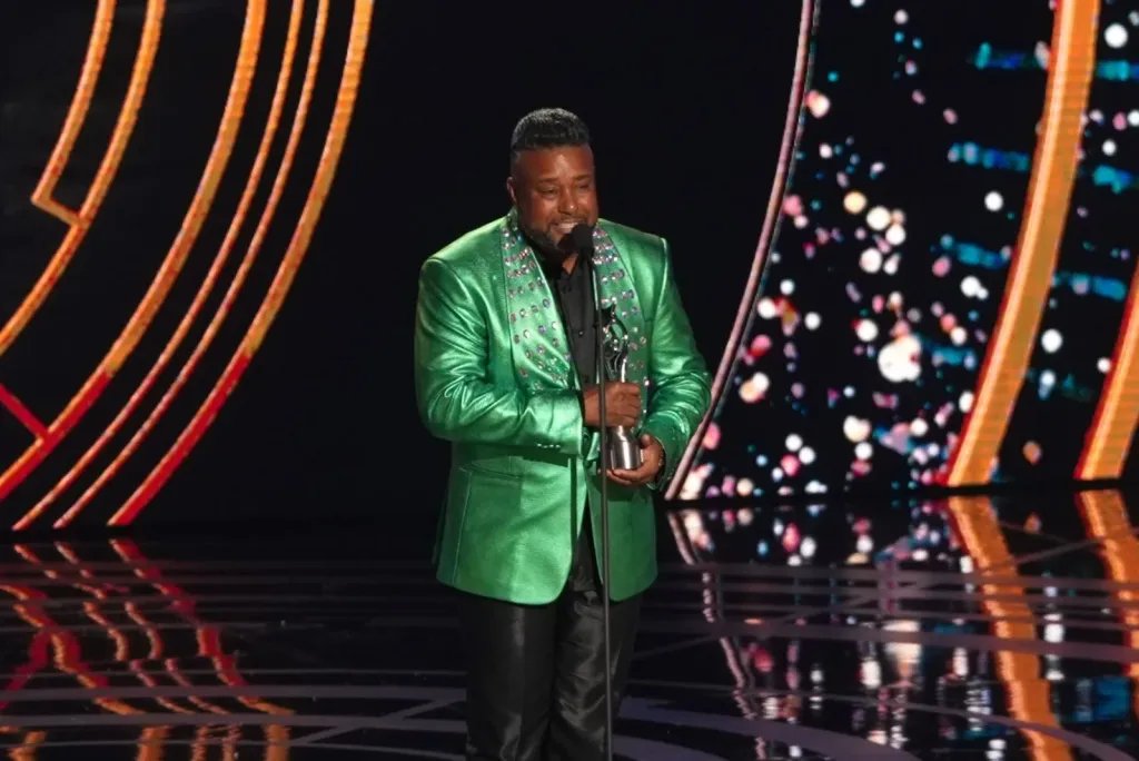 Luis Miguel del Amargue celebra doble triunfo en Premios Soberano 2025: 