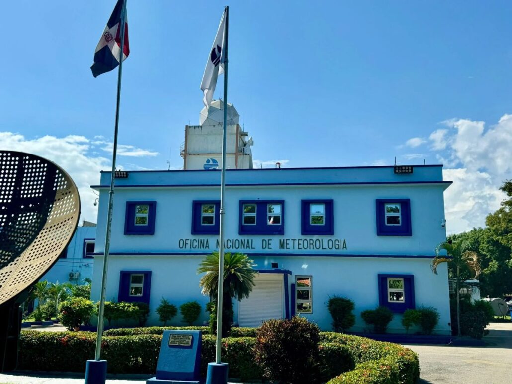 Cielo despejado, pero con aguaceros y tormentas en varias provincias por vaguada
