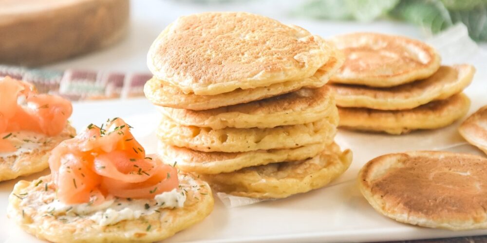 Una mujer muere atragantada en Siberia durante un concurso de quién come más blinis