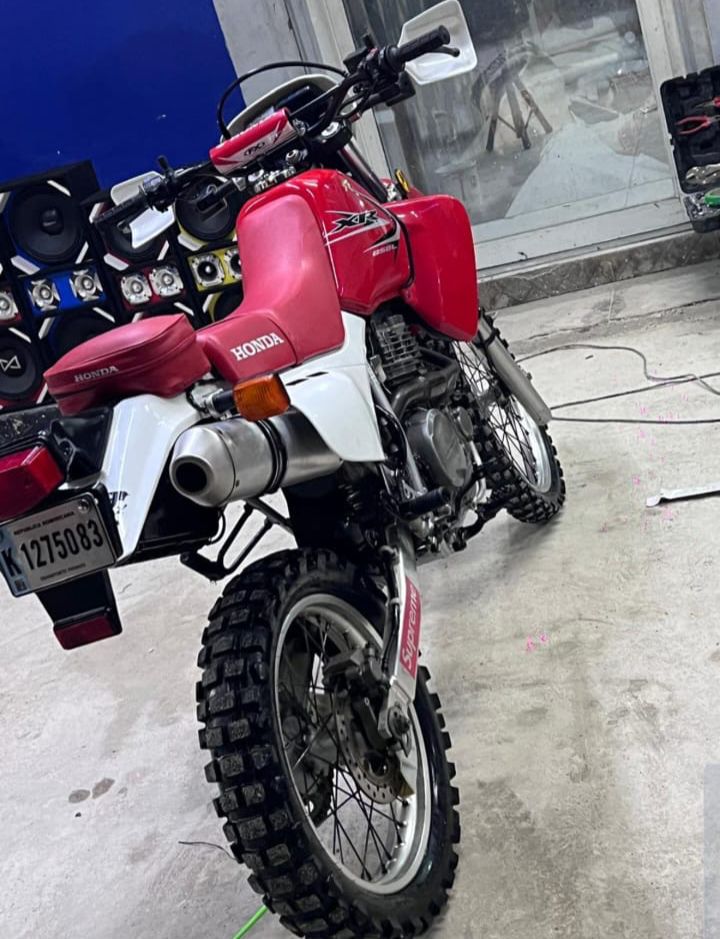 Joven denuncia robo de motocicleta Honda Trial en Punta Cana - Noticias de hoy en República Dominicana | De Último Minuto