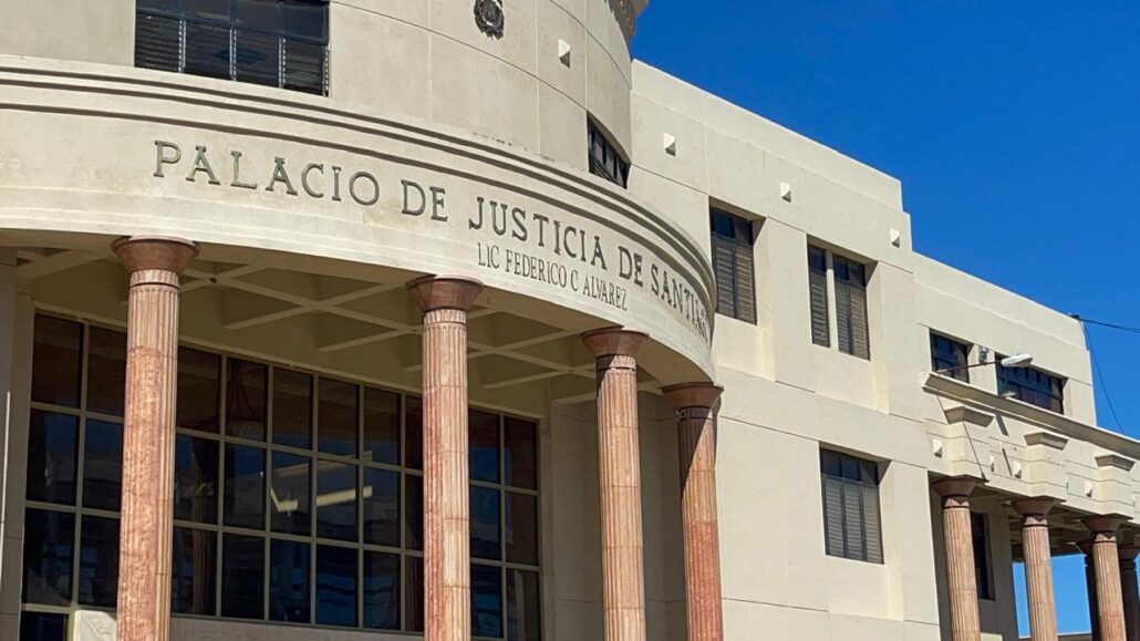 Imponen prisión preventiva contra un pastor de 71 años que abusó sexualmente de niña en Santiago