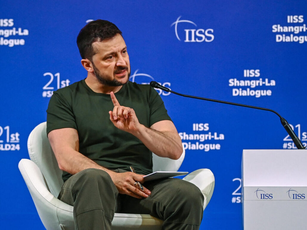 Zelenski acusa a China de suministrar armas a Rusia para la guerra contra Ucrania