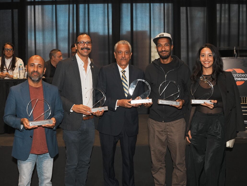 El jurado oficial este año estuvo compuesto por los críticos de cine, y cineastas José D´Laura, en su calidad de presidente, Felix Manuel Lora, Jeury Frías, Katherine Montés e Ysidro García, quienes evaluaron todas las películas y cortometrajes presentados durante el festival.