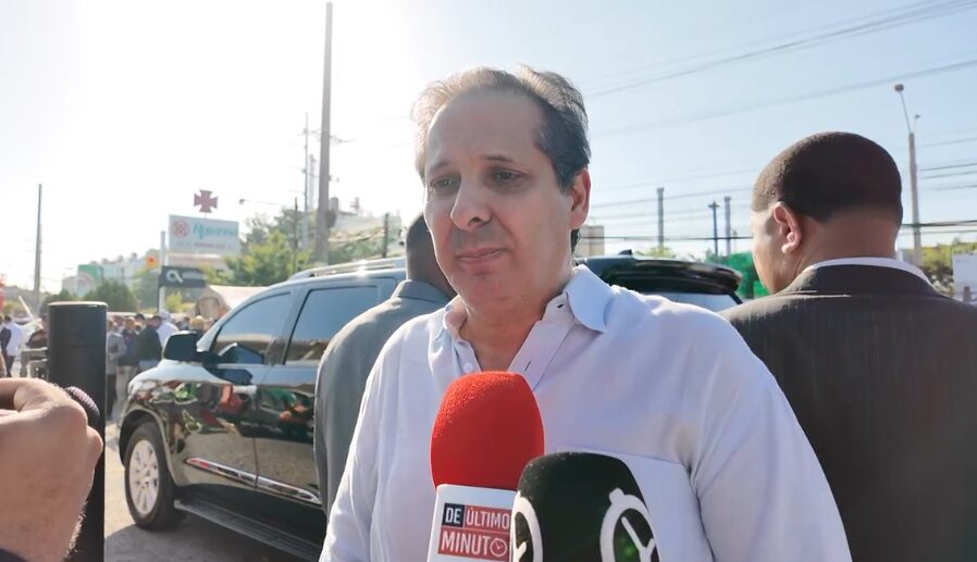 Ministro de Salud: 