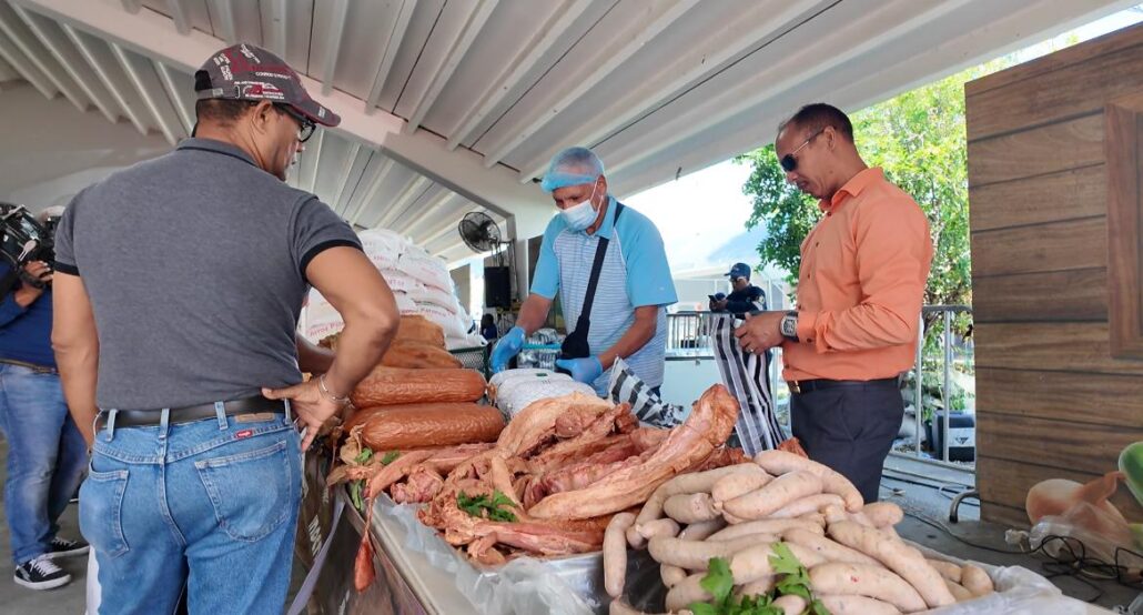 Extienden Feria del Inespre en la Ciudad Ganadera