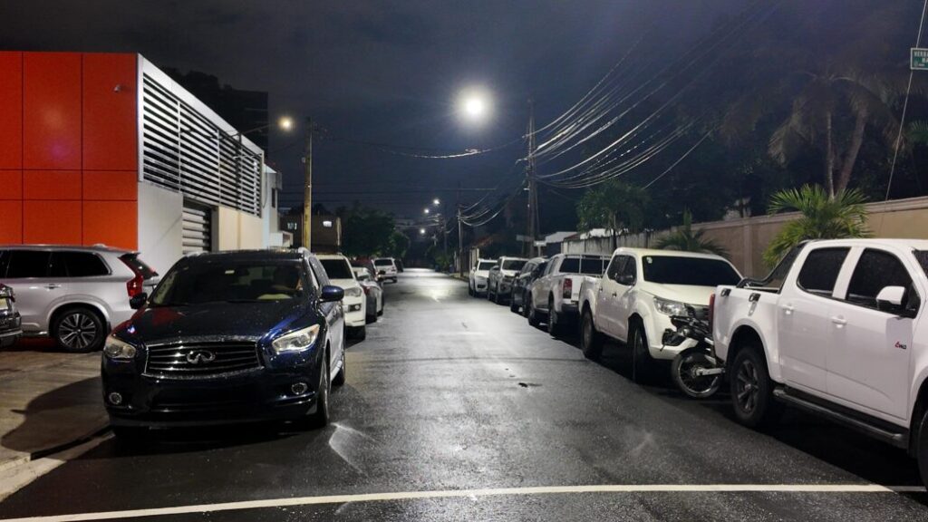 Alcaldía del Distrito Nacional llega a El Millón con su programa “Sectores Iluminados, Más Seguros” - Noticias de hoy en República Dominicana | De Último Minuto