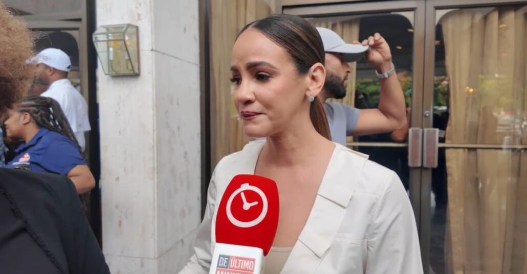 “Compartimos un dolor nacional”, dice presidenta de Acroarte durante homenaje póstumo a Rubby Pérez