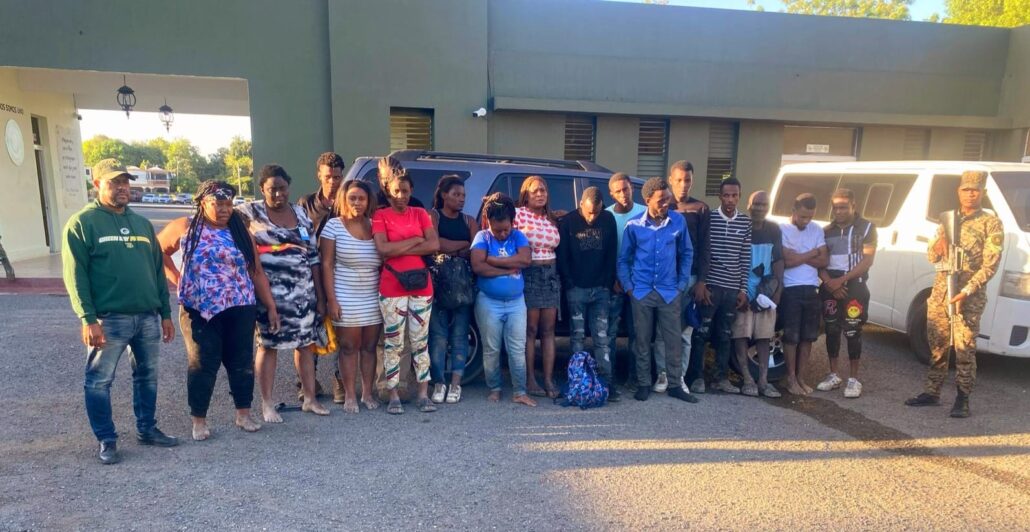 Detienen 17 inmigrantes de nacionalidad haitiana en Azua