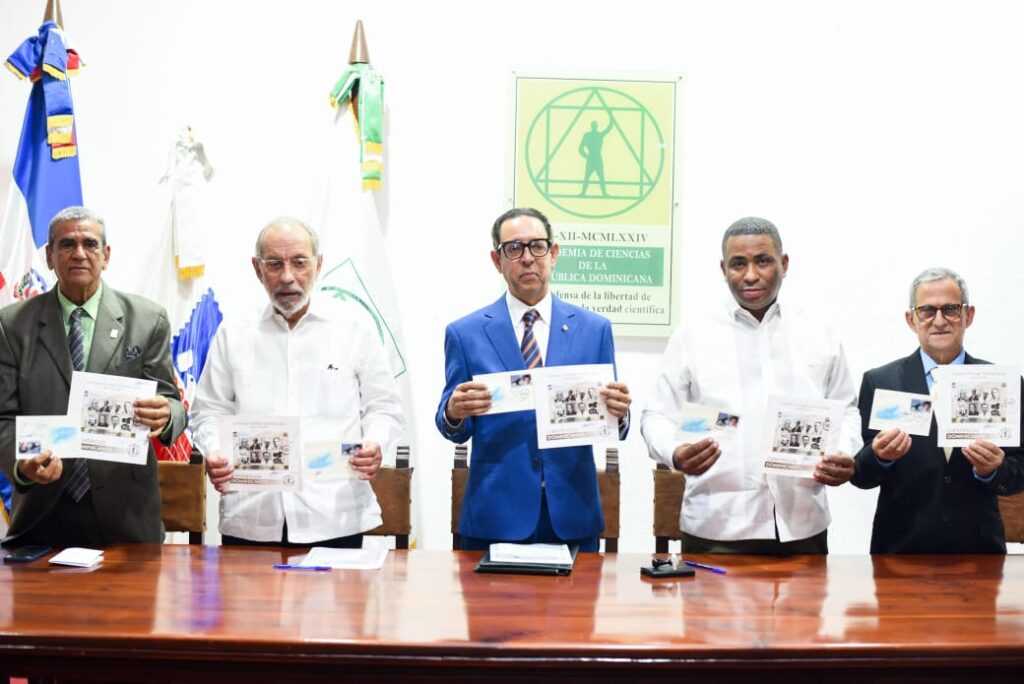 Ponen en circulación emisiones postales en homenaje a científicos dominicanos - Noticias de hoy en República Dominicana | De Último Minuto